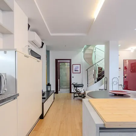 Isola Oasis - Loft With Garden & Free Private Garage * Μιλάνο