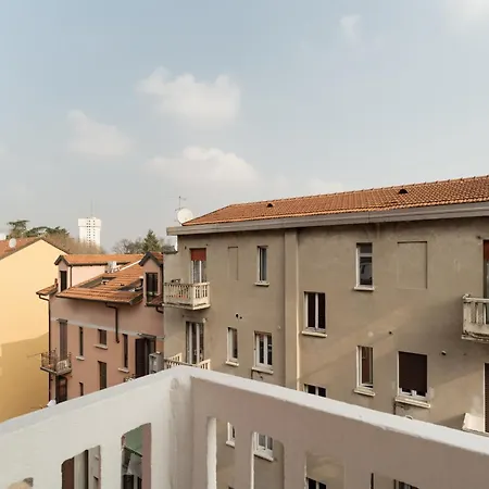 Guesthost - Comfy Balcony X4 Turro Mediolan