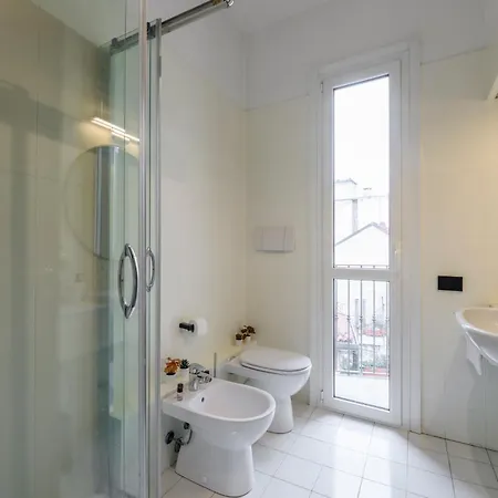 Palermo, 18 - Two-room With Terrace Appartamento