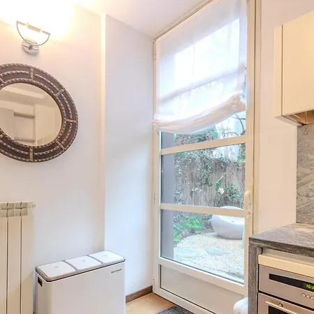 Isola Oasis - Loft With Garden & Free Private Garage *