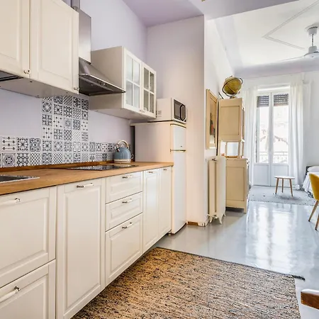 New Aparthotel, 2 Guests, Wi-fi, Viale Umbria Lägenhet 4*