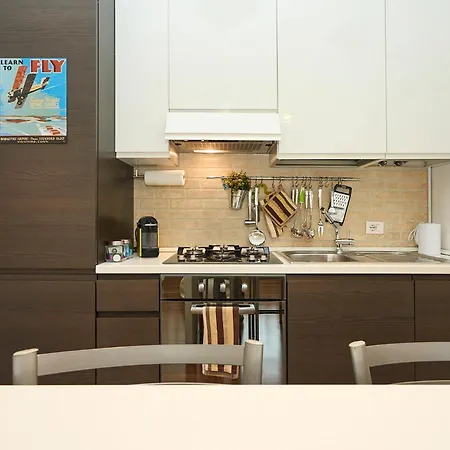 Appartamento Life - Duomo Cozy Flat - Free Indoor Parking Milano