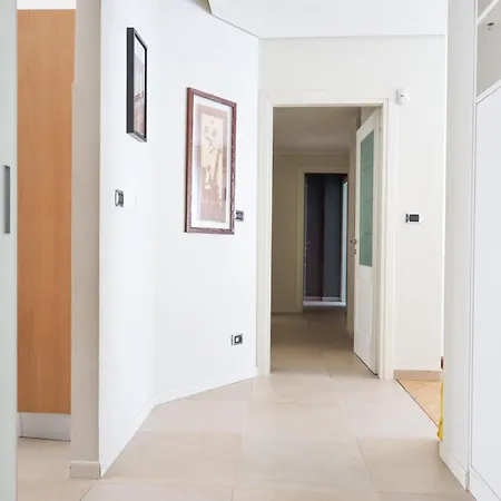 شقة Bright Cadore Porta Romana