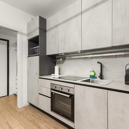 Duomo 10min Metro - Graynest Terrace - Wifi 公寓 米兰