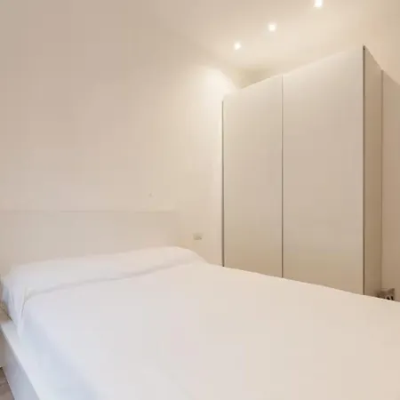 Apartman Montenero 73 - Free Wifi - Duomo & 5 Giornate