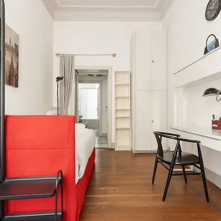 Guesthost - Cozy Terrace Pagano M1 * מילאנו
