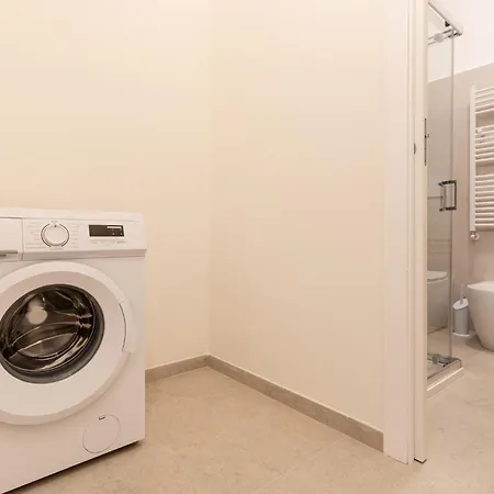 Apartament Guesthost - Comfy Near Gambara Mm1