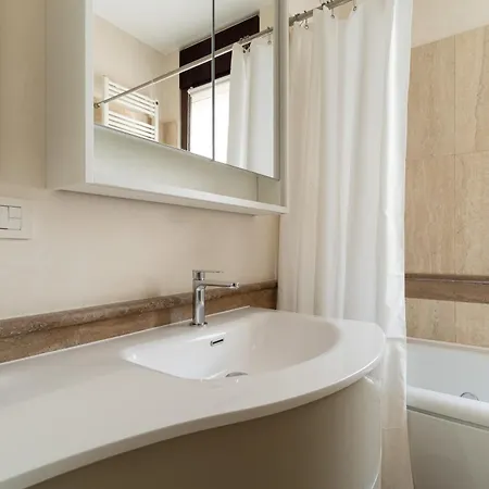 Guesthost - Modern Terracce Life Milano