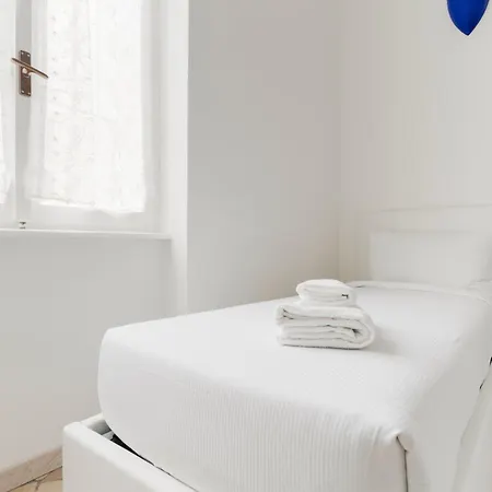 Guesthost - Cozy Varesina Area Apartment *
