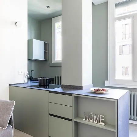 Navigli-duomo - Design Apartment, Netflix & Wi-fi Milan