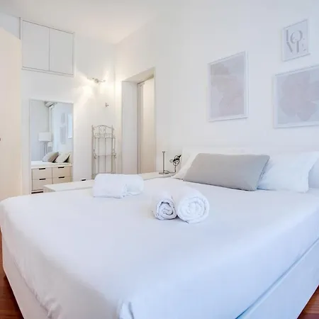 Easylife - - Montenero 10 - Porta Romana Milánó