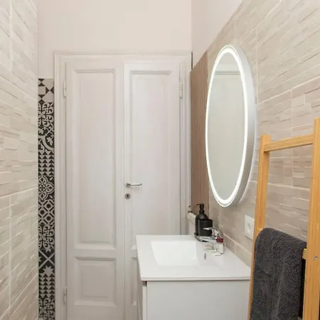 Daire Stayeasy Monti29 - Cadorna & Castello Sforzesco Milano