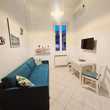 Venini Cozy House アパート
