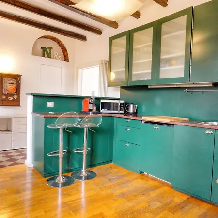 Duomo Charming Maison With Private Terrace - A Unique Milanese Experience