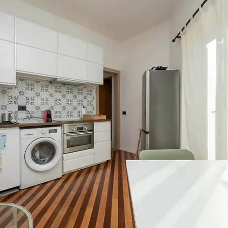 Charming With Private Terrace Darsena Area Milaan