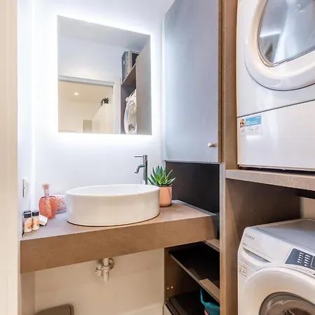 I-host Elegant Flat Near Bocconi & Center * Milano