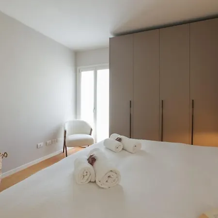 Hacca Collection - Luxury Porta Volta-brera 2br With Terrace * Milaan