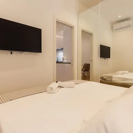 I-host Elegant Flat Near Bocconi & Center Milano