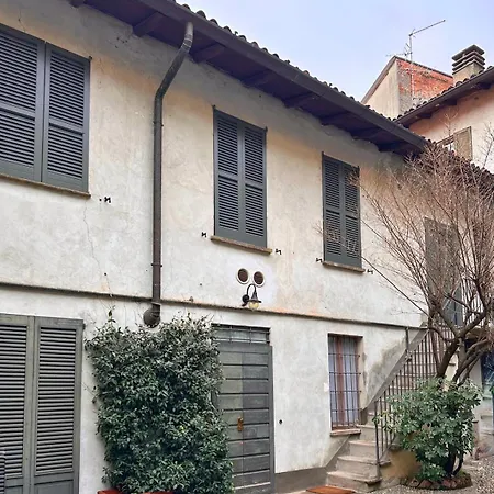 Apartment Navigli, Incantevole Dimora Storica Ristrutturata Vicino Metro, Con Wifi Milan