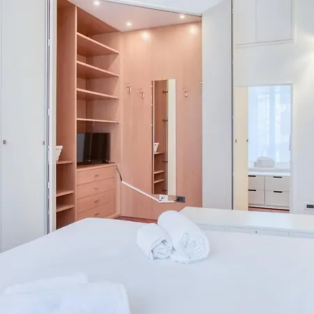 Apartman Easylife - - Montenero 10 - Porta Romana *