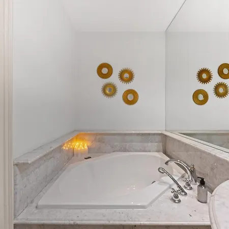 Duomo Center Linate Luxury With Sauna Milán