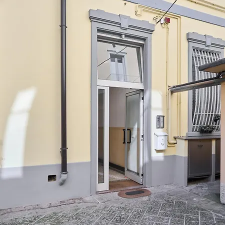 Luxury Penthouse Porta Romana Daire *