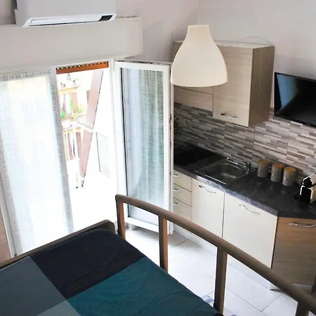 Апартаменты Shopping Street House *