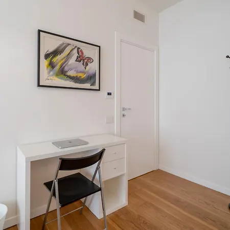 아파트 Elegant And Modern In *