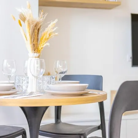 Luna Apartment, Luxurious 1bdr In The Center, Wifi * Milano