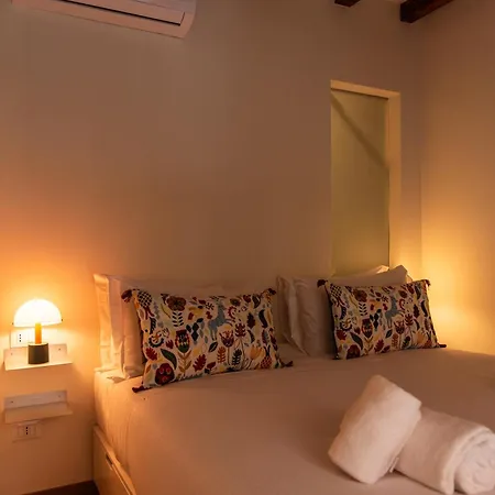 Youhosty - Bezzecca 1 Apartment