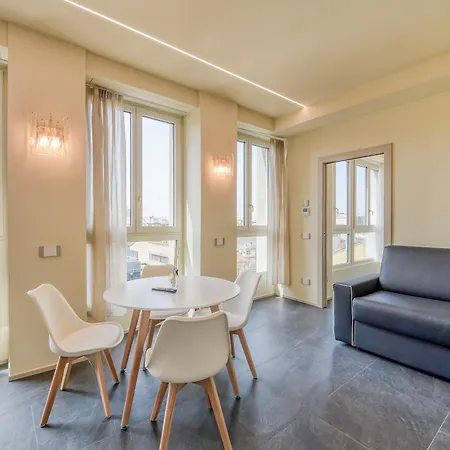 Apartmanhotel Royal Luxury P.zza Della Repubblica 3*