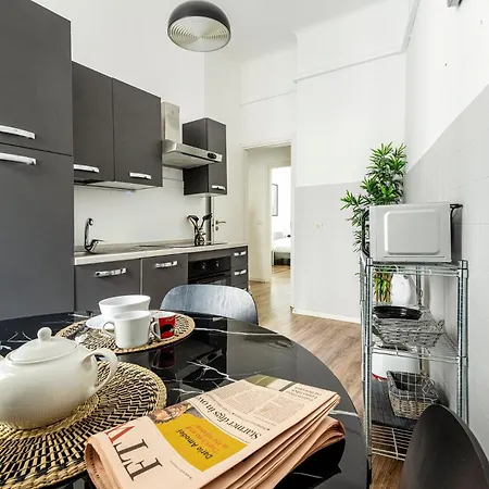 Luxury 4 Bedrooms Close To Duomo Apartamento *