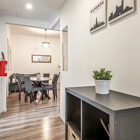 Luxury 4 Bedrooms Close To Duomo Apartmán Milán