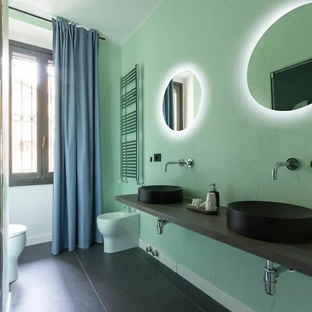 Gold & Platinum Garibaldi Executive Apartmán