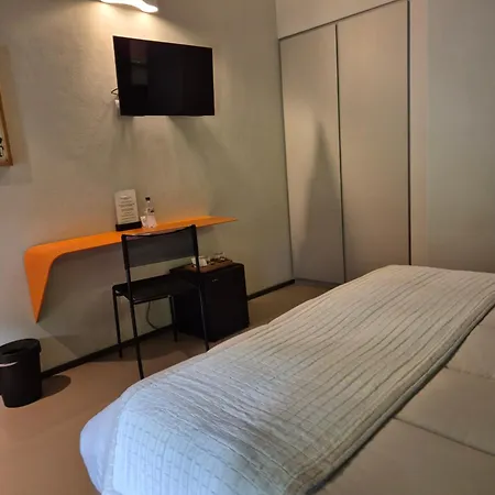 Morindino Design 3* 밀라노