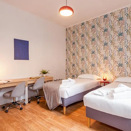 Keys Of Italy- Custodi - Darsena Pop Apartamento