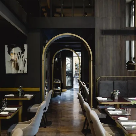 Palazzo Touring Club Milan, A Radisson Collection Otel 5*