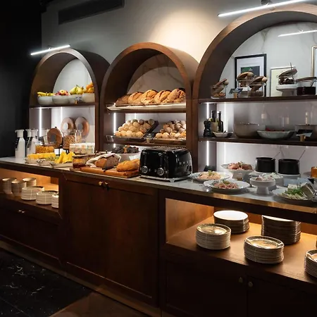 Palazzo Touring Club Milan, A Radisson Collection Отель