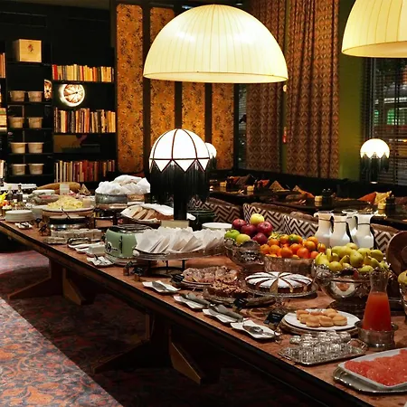 Отель Radisson Collection Hotel, Santa Sofia 5*