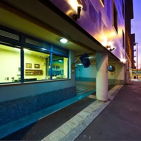 Hotel Sechi With Parking