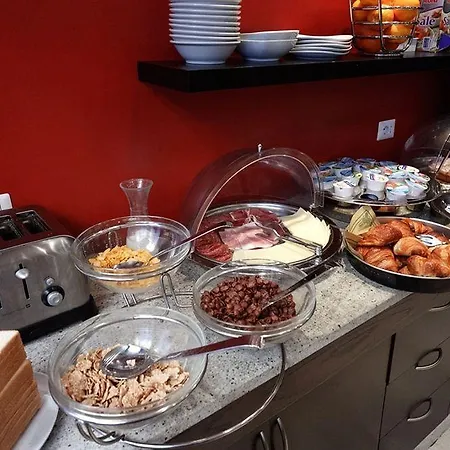 Oasi Village ミラノ