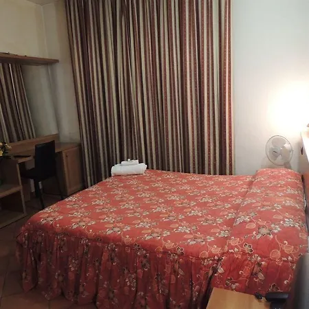 Chopin Hotell *