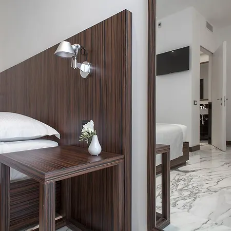 Guest house My Bed Montenapoleone Milan