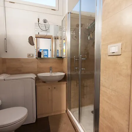 Gulli 1Bd Apartament Milan