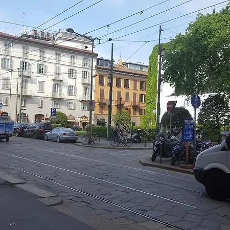 شقة Bnbutler - Broletto 39 - A Few Steps To The Duomo And La Scala *