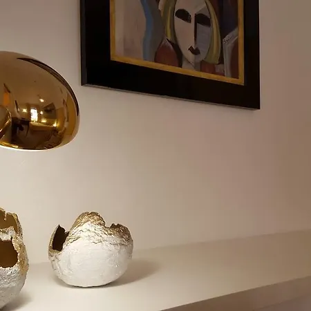 Luxury - Broletto 39 *
