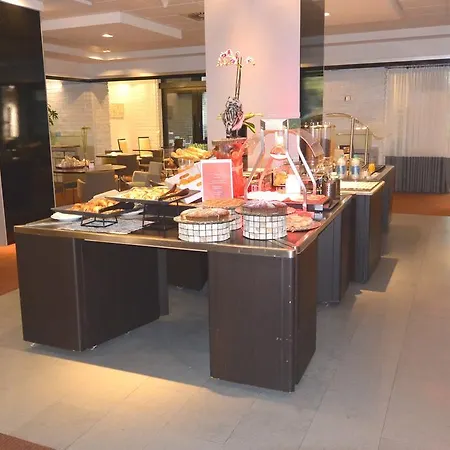 Novotel Nord Ca' Granda 4*