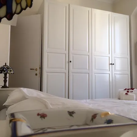 Appartement Kibilu - Via Thaon De Revel Milaan