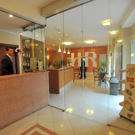 Otel Rosa 2*