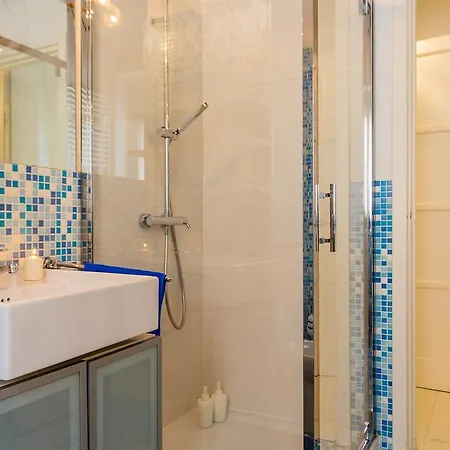 Appartement Flatmentor - Boutique In City Center Milaan